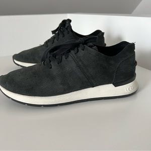 UGG Adaleen Trainer Sneaker size 7.5